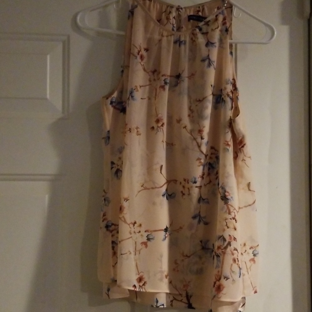 Sleeveless dressy top